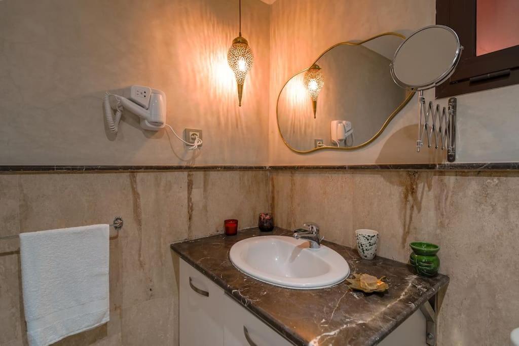 Darsublime Au Coeur De Marrakech Jacuzzi Prive Apartman Marrákes Kültér fotó